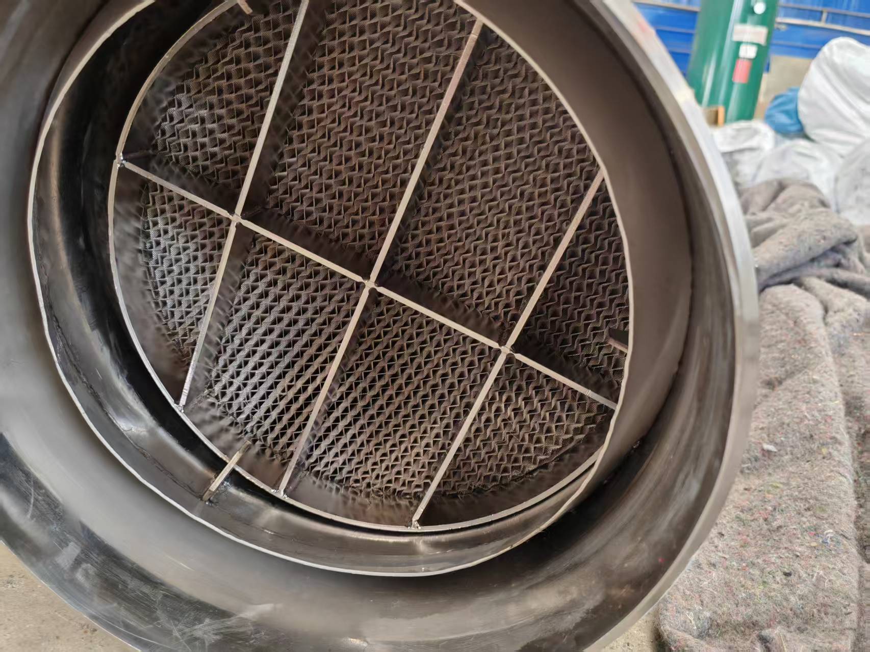 DY700